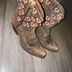 Eight Second Angel Pink and Brown Heeled Cowboy Boots with Heart Design